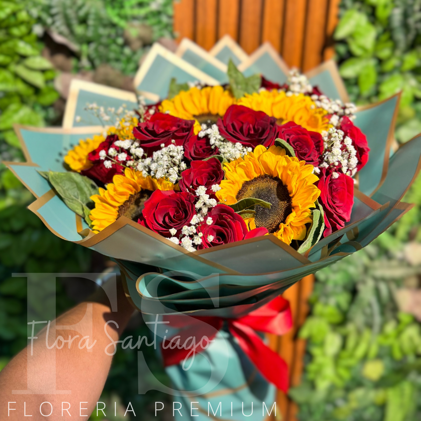 Ramos de 15 rosas rojas y 6 girasoles envuelto en papel coreano, envía flores a domicilio