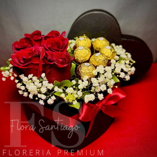 Caja corazón de 6 rosas rojas y 6 bombones de chocolate