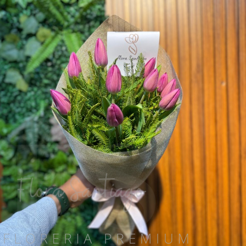 Tulipanes ramo envuelto, envía flores a domicilio