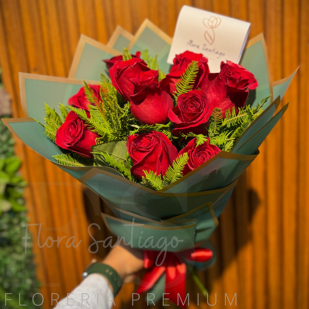 Ramo de 12 rosas rojas importadas envía flores a domicilio