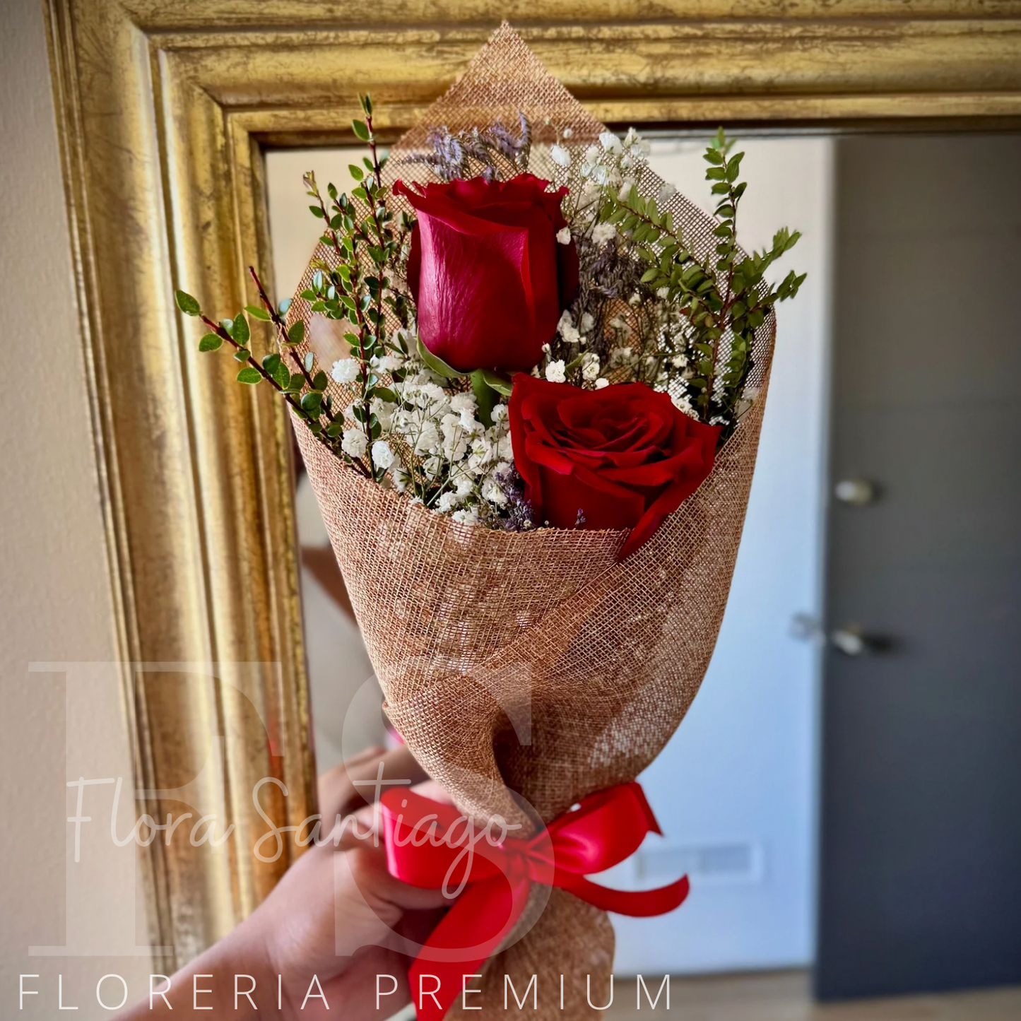 Ramo de 2 rosas envueltas