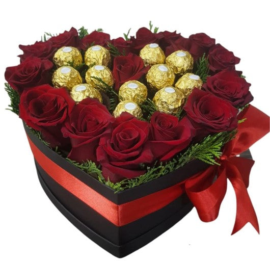 BOX CORAZON DE 14 ROSAS Y 12 BOMBONES FERREROS