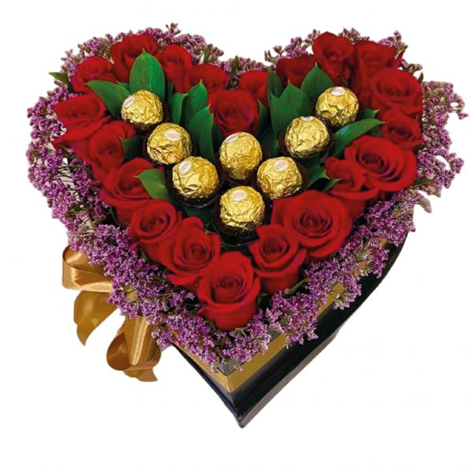 BOX CORAZON DE 18 ROSAS Y 8 FERREROS