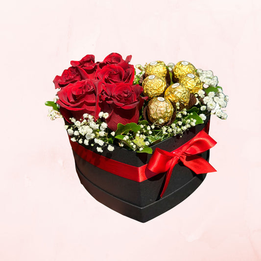 Box Corazon de 6 Rosas Rojas y Ferrero