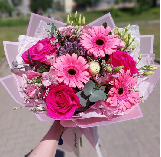 Ramo de flores rosadas