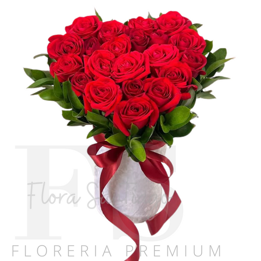 ARREGLO CORAZÓN DE 20 ROSAS ROJAS
