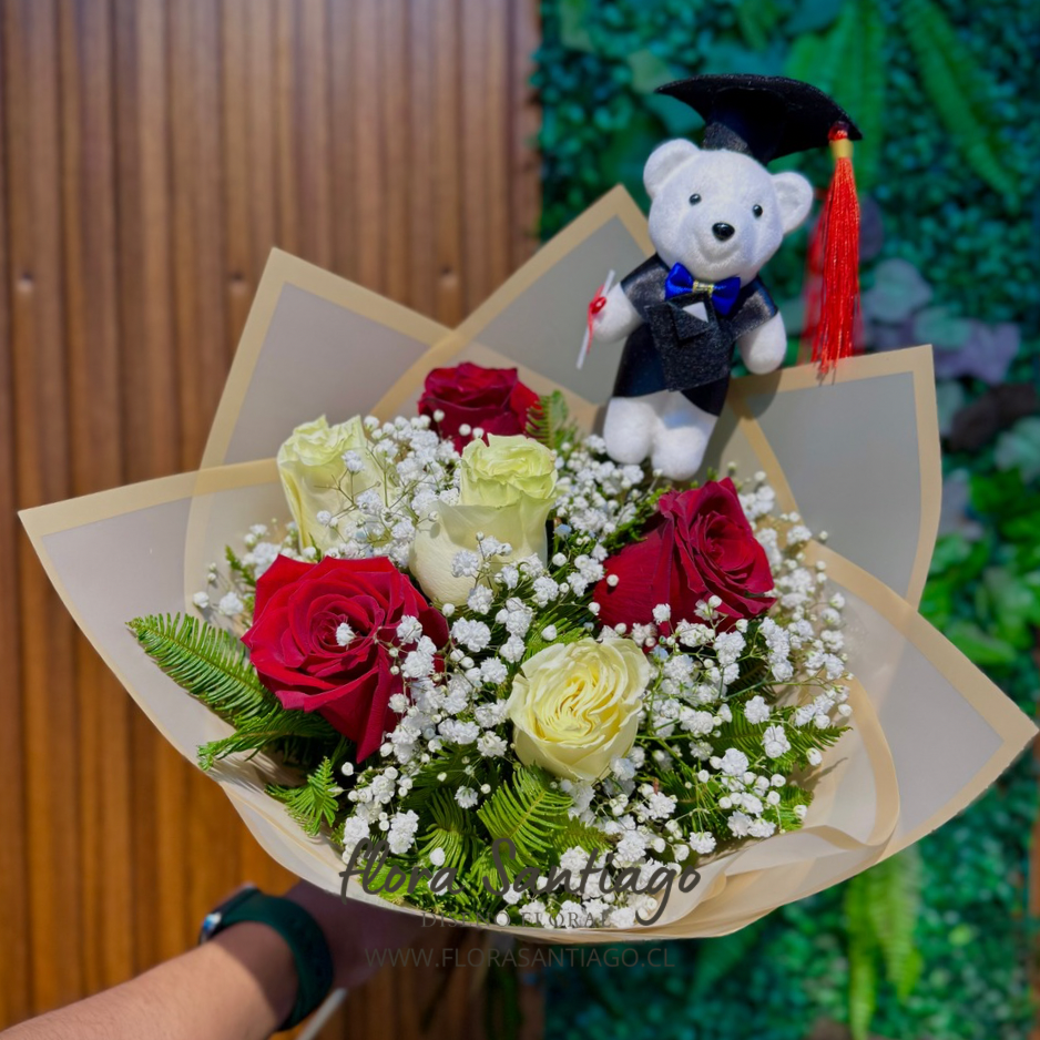 Ramo de 3 rosas blancas y 3 rosas rojas para graduación