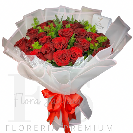 RAMO DE ROSAS ROJAS