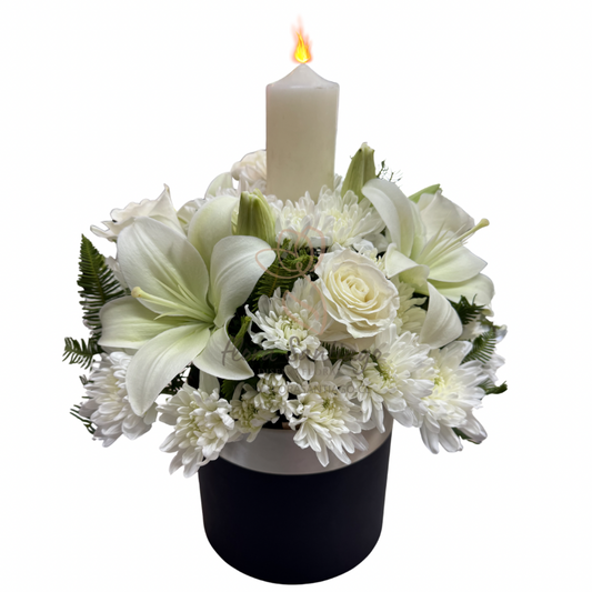 Arreglo fúnebre con velón blanco