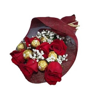 RAMO DE 6 ROSAS Y 6 FERREROS INCORPORADOS