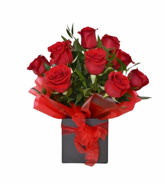 BOX DE 12 ROSAS IMPORTADAS