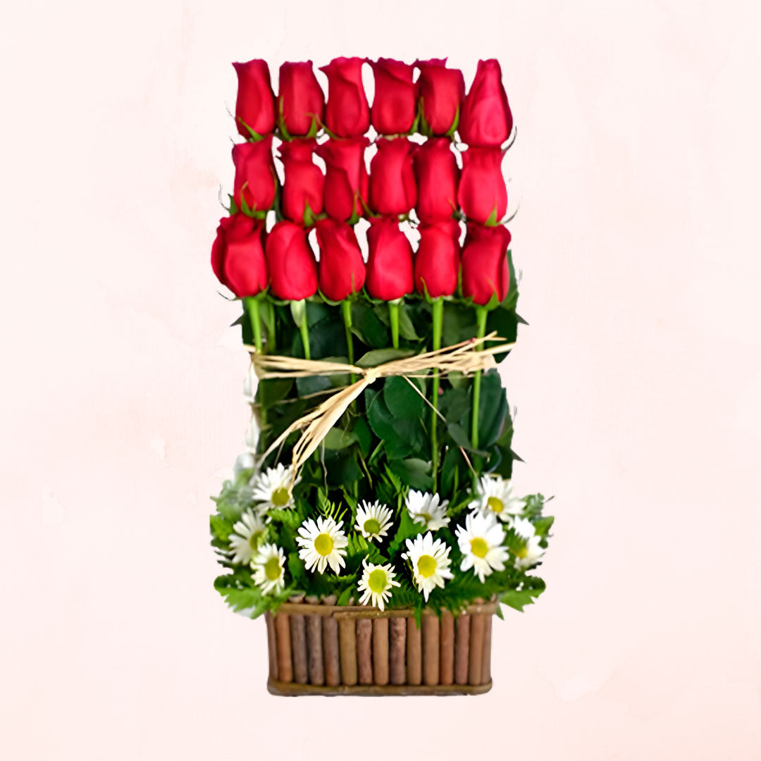 Arrimo en escala de 18 Rosas Rojas